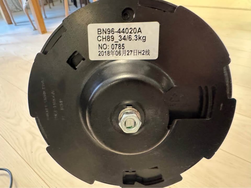 2 个三星显示器支架 / 底座（BN96-44020A） (2)