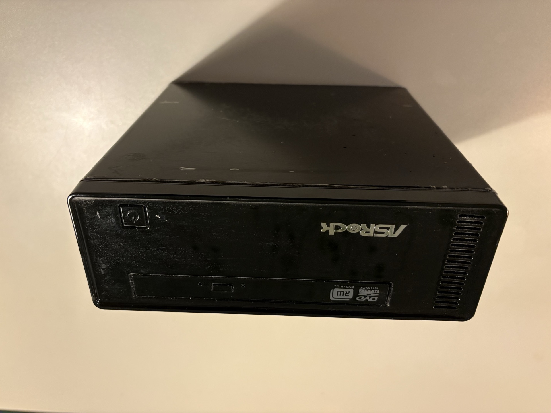 ASRock ION 330Pro 迷你主机 — 静音低功耗小服务器（含原装电源） (1)